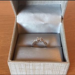Diamond Ring 1/4 C.T. 10K White Gold